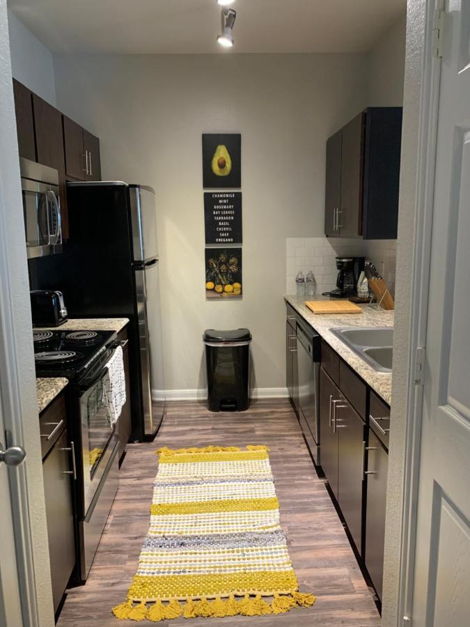 Newly Furnished 1Br Apartment W/ Hermann Park View Houston Exterior foto