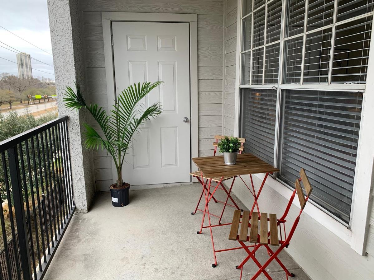 Newly Furnished 1Br Apartment W/ Hermann Park View Houston Exterior foto